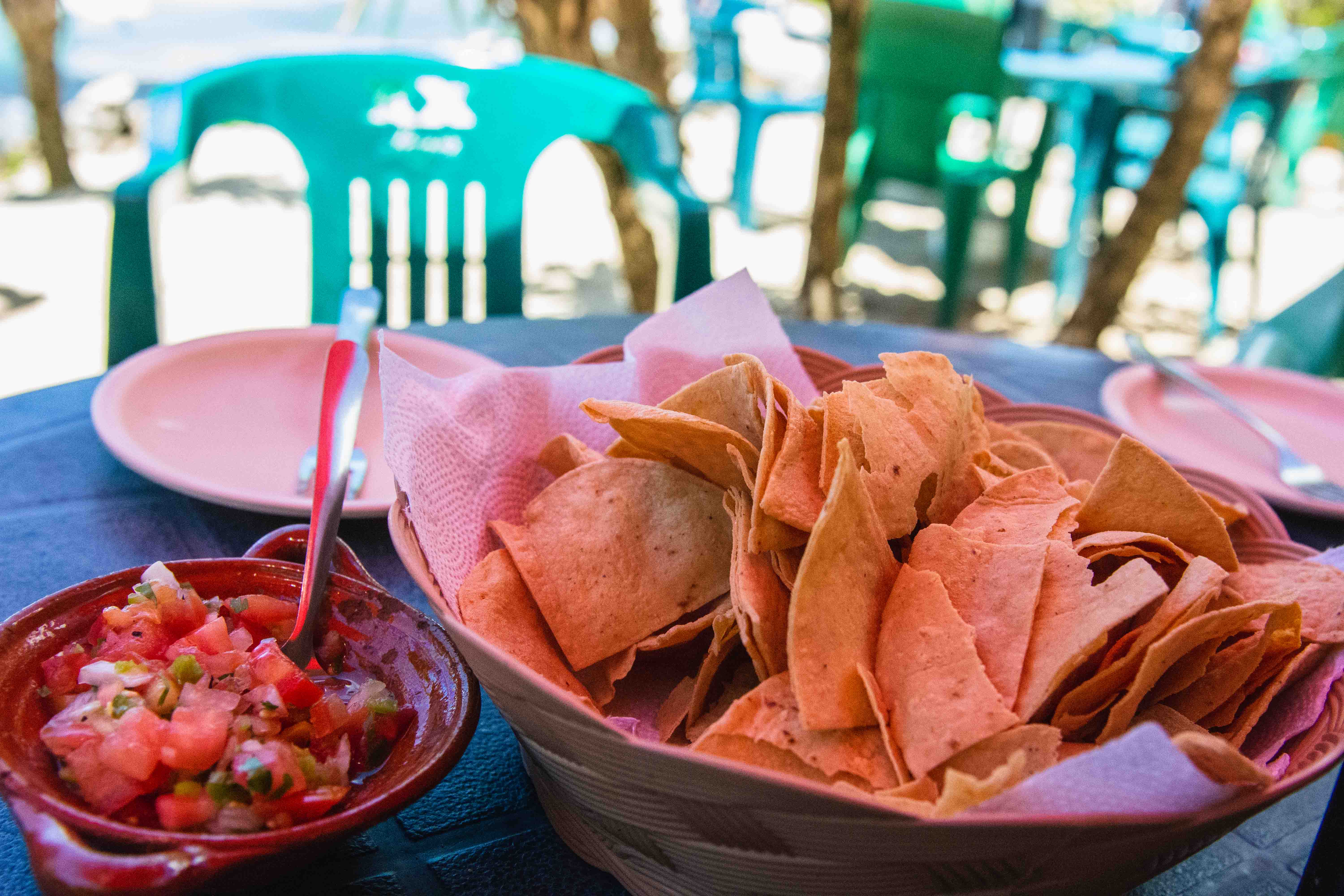 Chips & Salsa at Coconut's Bar & Grill in Cozumel Mexico - ChasingLime.com